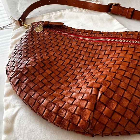 Clare V. Woven Grande Fanny - Picture 4 of 17